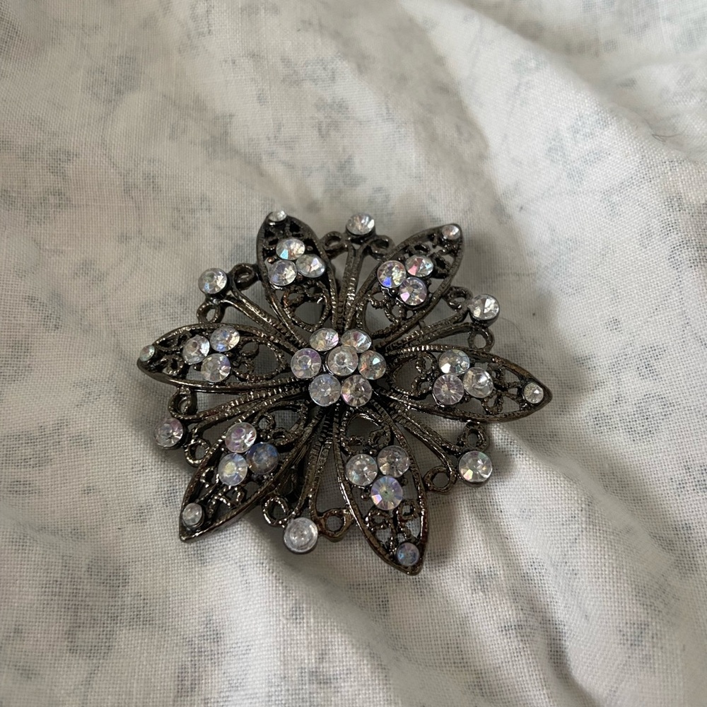 Vintage Silver Floral Brooch with Crystals
